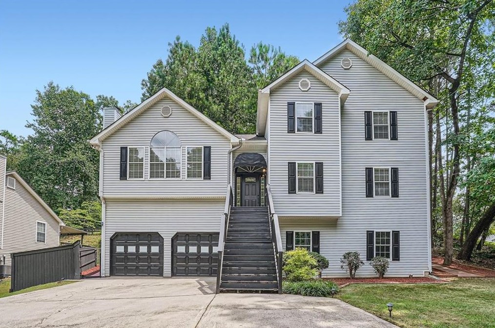 6484 Victory Dr, Acworth, GA 30102-1388