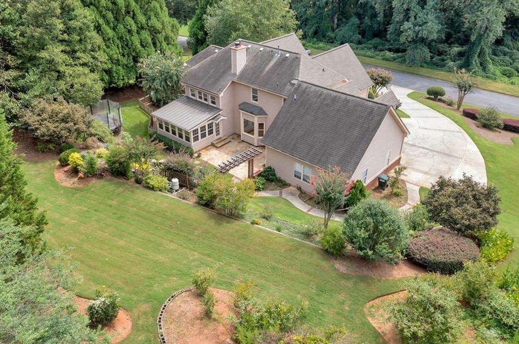 2630 Grassview Dr, Alpharetta, GA 30004-2859