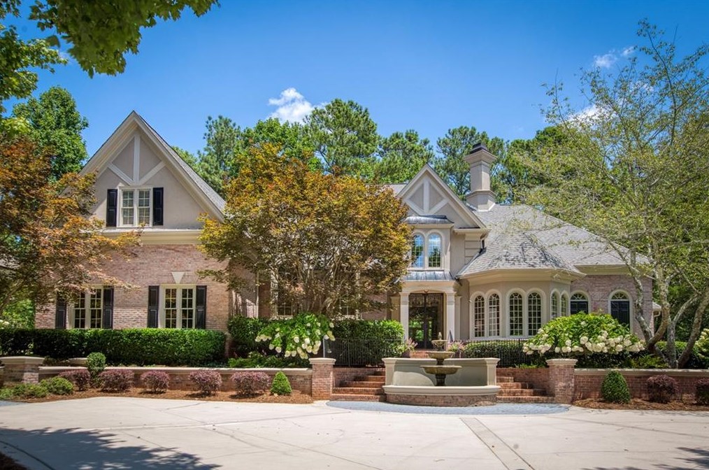 80 Club Ct, Alpharetta, GA 30005-7422