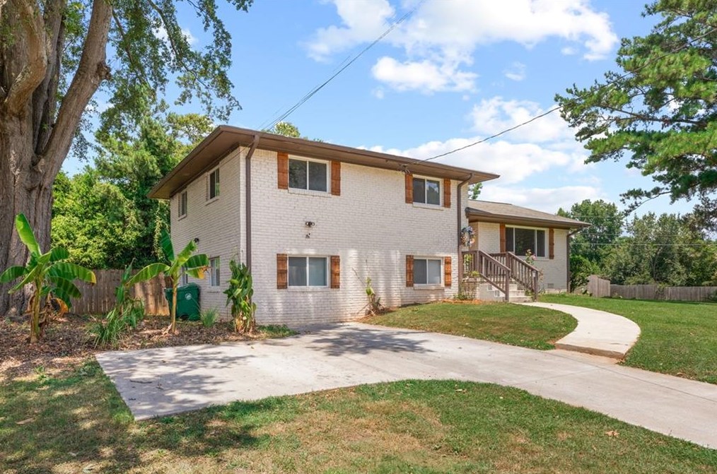 3776 Brookcrest Cir, Decatur, GA 30032-3810