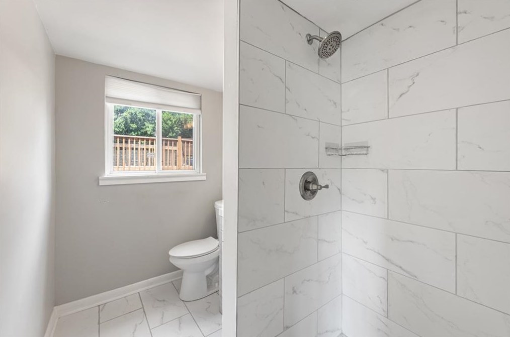 3776 Brookcrest Cir, Decatur GA  30032-3810 exterior