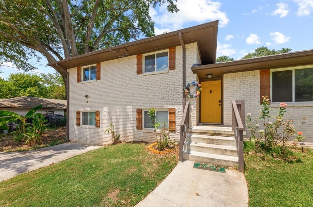 3776 Brookcrest Cir, Decatur GA  30032-3810 exterior