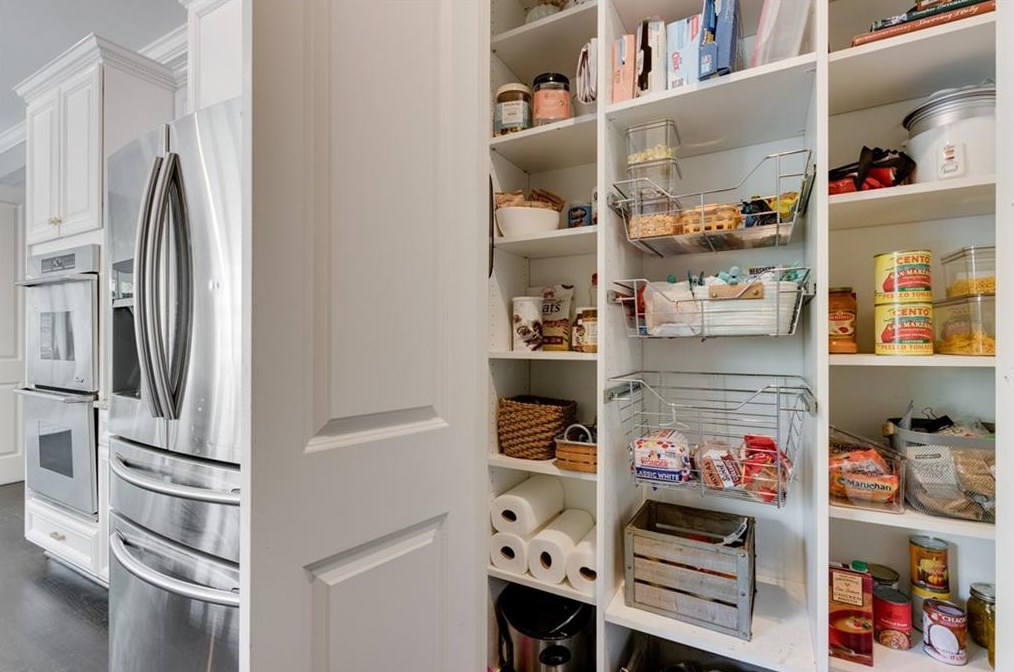 3090 Haynes Trl, Alpharetta GA  30022-1141 exterior