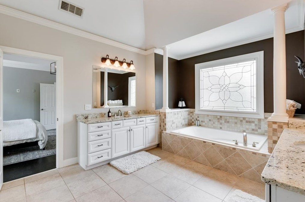 3090 Haynes Trl, Alpharetta GA  30022-1141 exterior