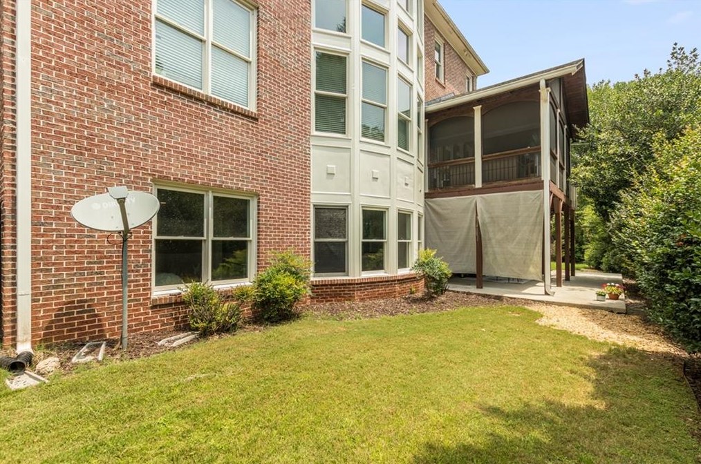 3090 Haynes Trl, Alpharetta GA  30022-1141 exterior