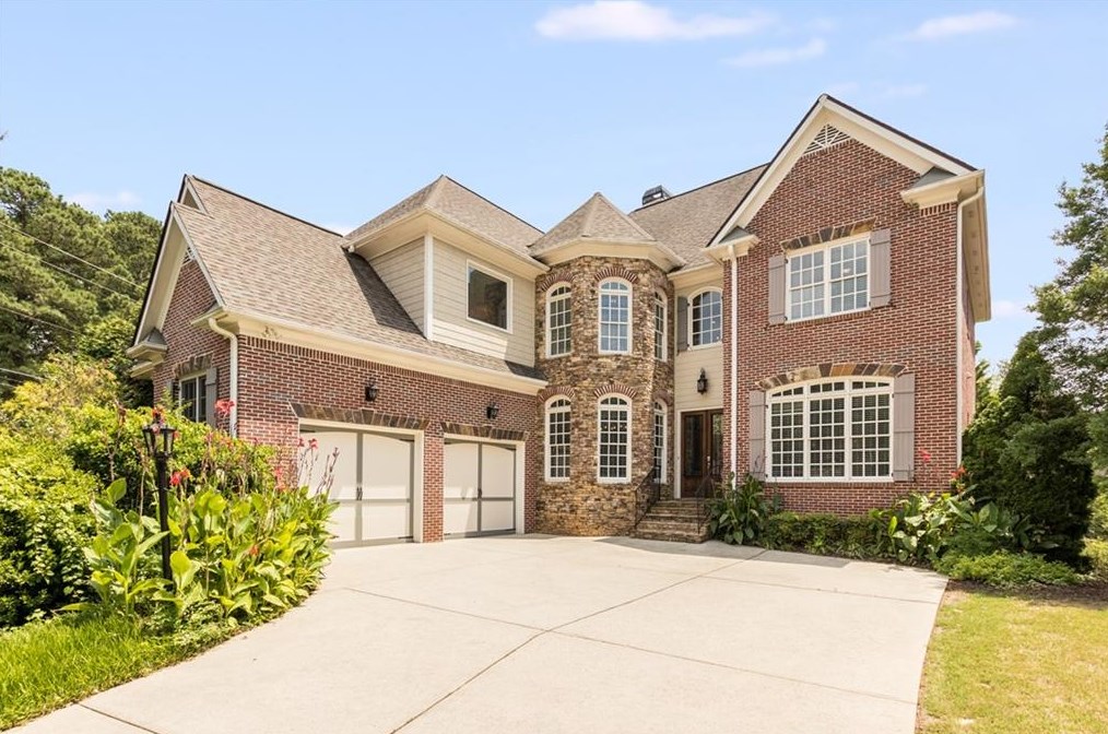 3090 Haynes Trl, Alpharetta GA  30022-1141 exterior