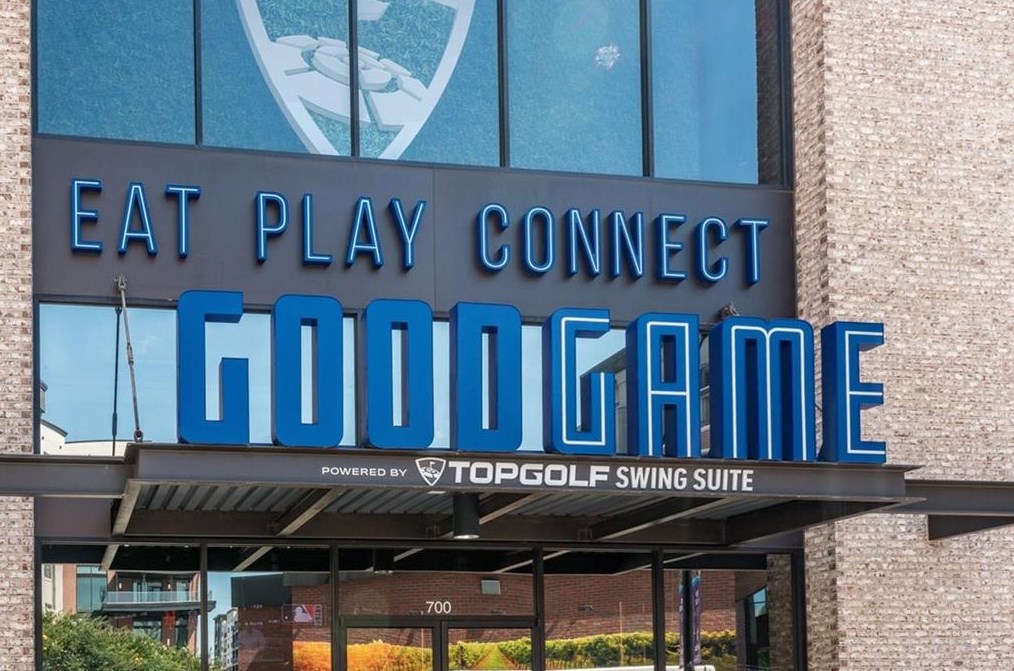 1004 Windy Oaks Ct, Smyrna GA 30080-2243 exterior