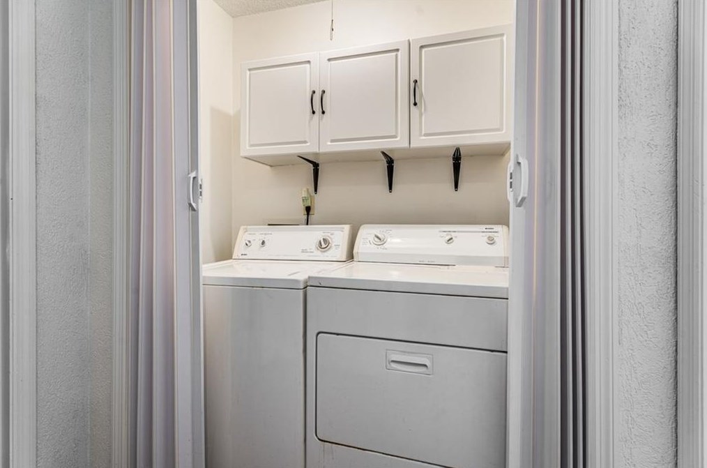 1004 Windy Oaks Ct, Smyrna GA 30080-2243 exterior