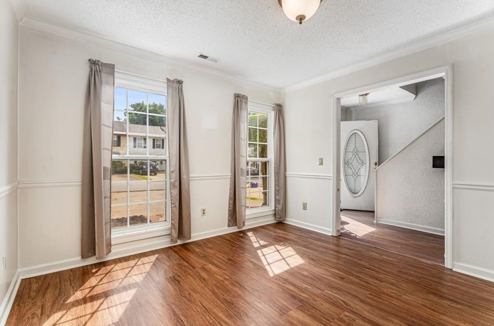 1004 Windy Oaks Ct, Smyrna GA 30080-2243 exterior