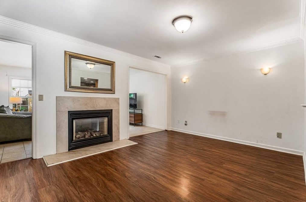 1004 Windy Oaks Ct, Smyrna GA 30080-2243 exterior