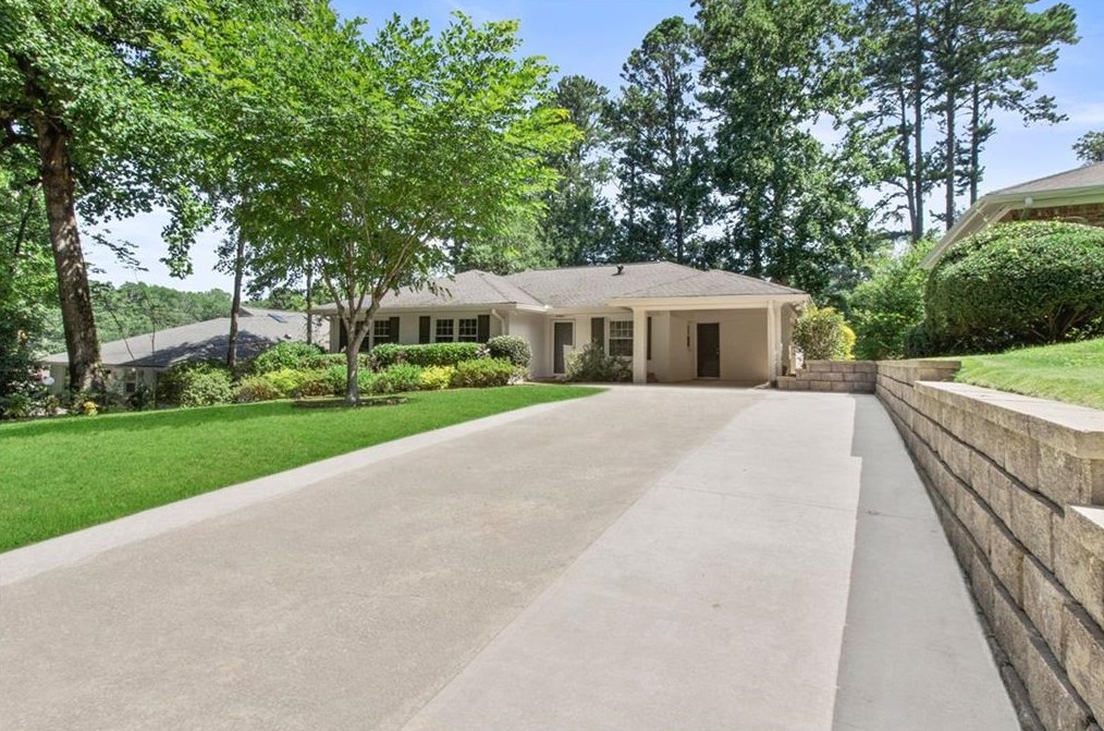 1204 Poplar Grove Dr, Atlanta, GA 30306-2211