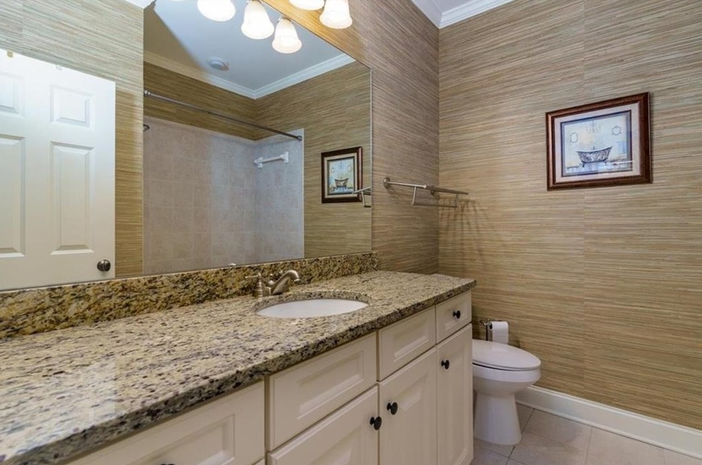 2006 Kensington Green Dr, Smyrna GA  30080-6482 exterior