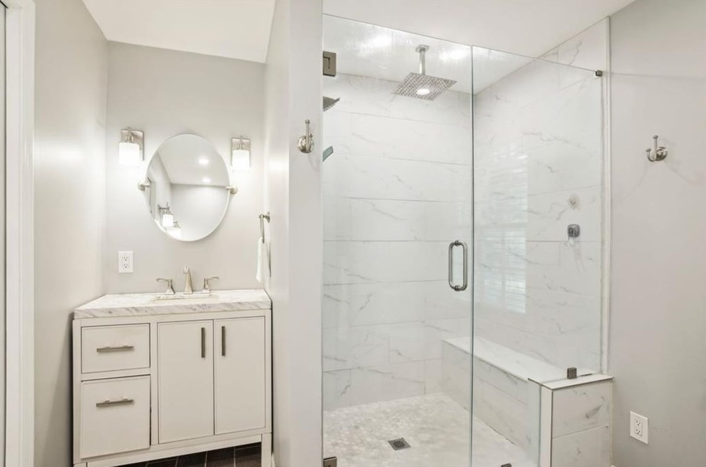 6595 Wright Cir, Atlanta GA  30328-3147 exterior