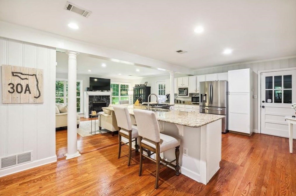 6595 Wright Cir, Atlanta GA  30328-3147 exterior