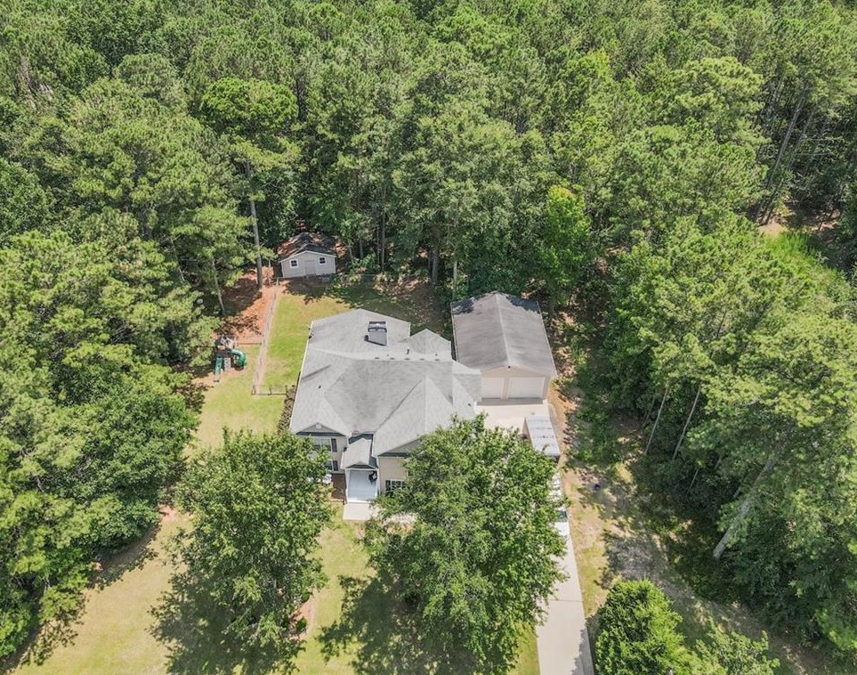 8015 Ponderosa Trce, Winston, GA 30187