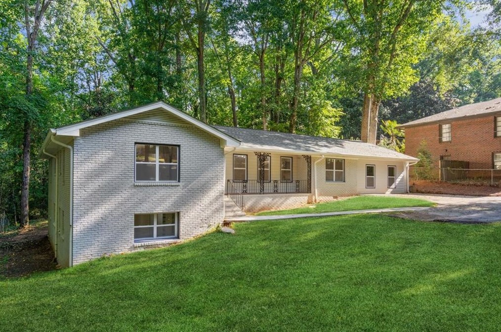 260 Forest Hills Dr, Atlanta, GA 30342