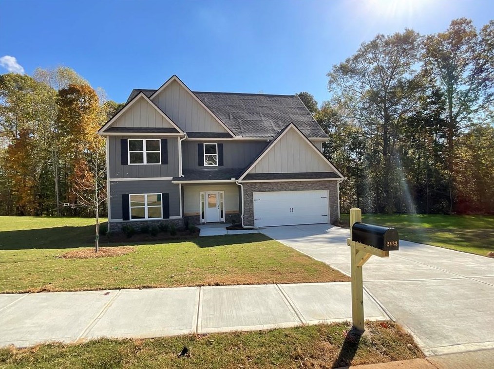 2433 Kumbanad Ct, Statham, GA 30666