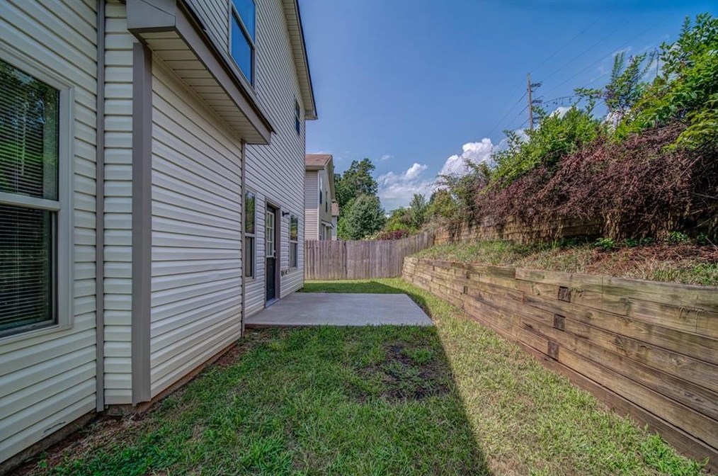 151 Bethany Manor Dr, Ball Ground, GA 30107