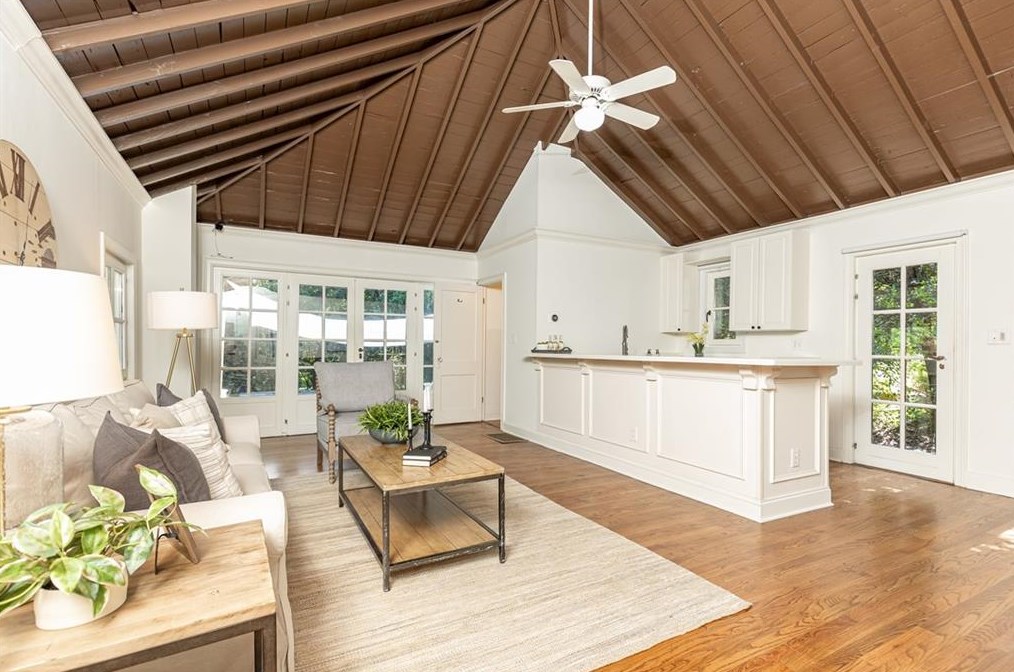 160 Peachtree Way, Atlanta GA 30338-3109 exterior