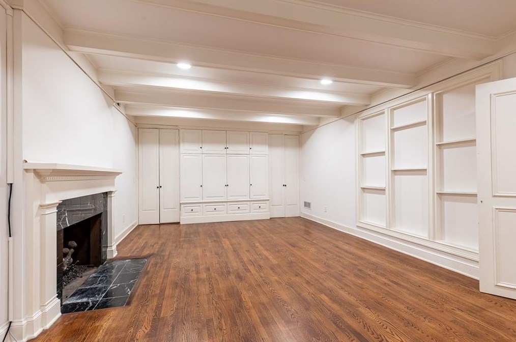 160 Peachtree Way, Atlanta GA 30338-3109 exterior