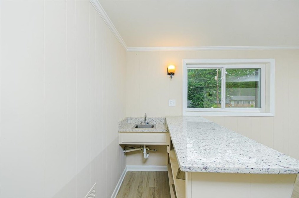 4205 Williamsburg Dr, Atlanta GA  30337-4527 exterior