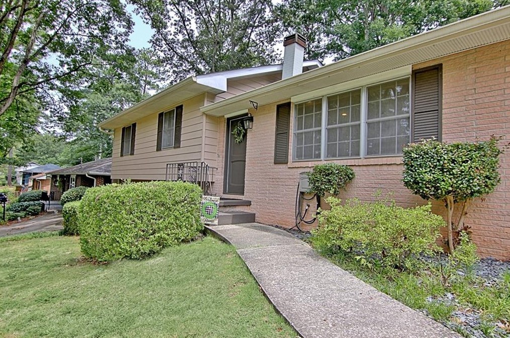 1329 Talcott Pl, Decatur GA  30033-3112 exterior