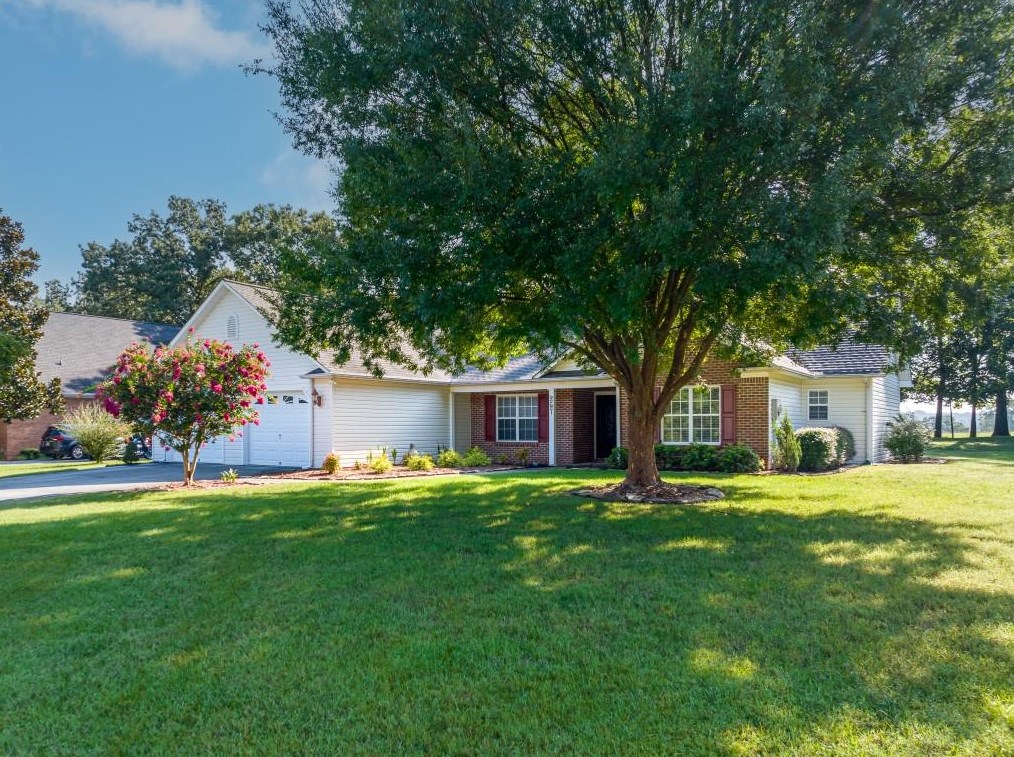 257 Harrison Ln, Calhoun, GA 30701-4987