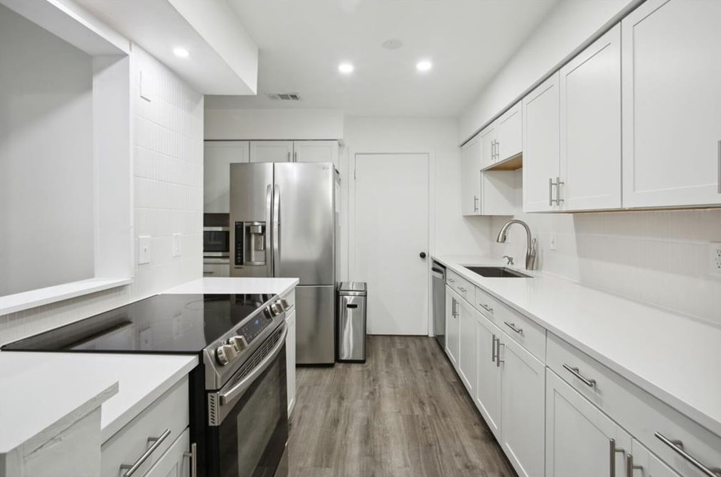 2679 Farmstead Rd, Smyrna GA  30080-2617 exterior