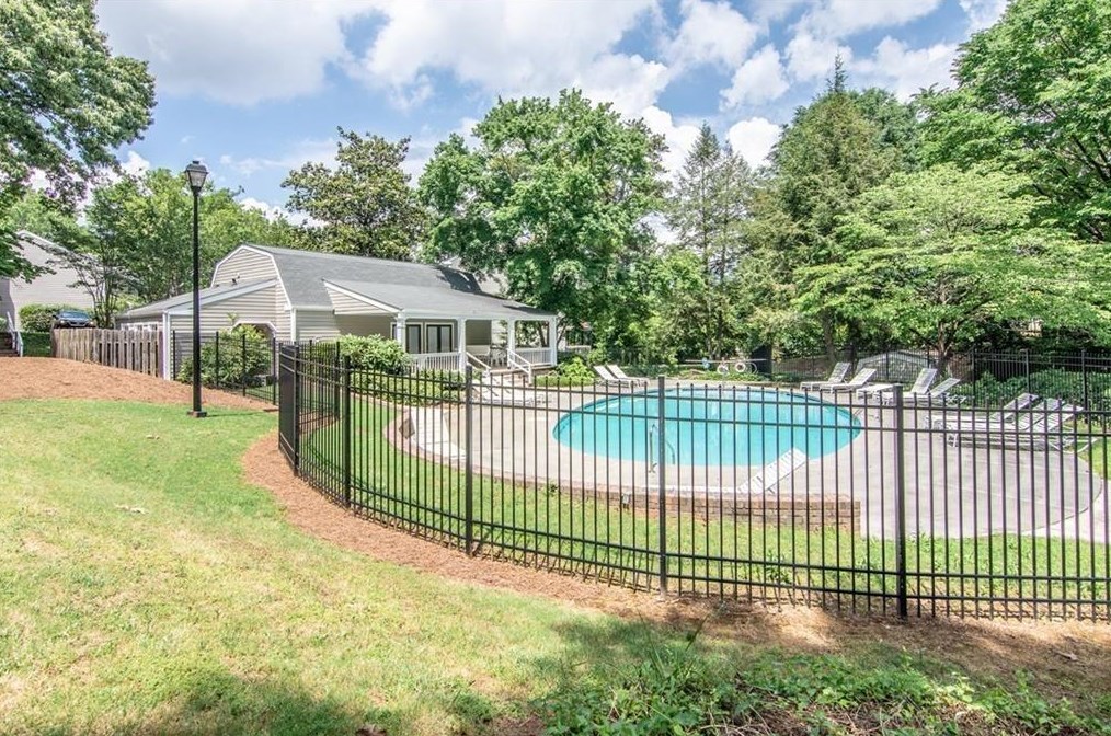 2679 Farmstead Rd, Smyrna GA  30080-2617 exterior