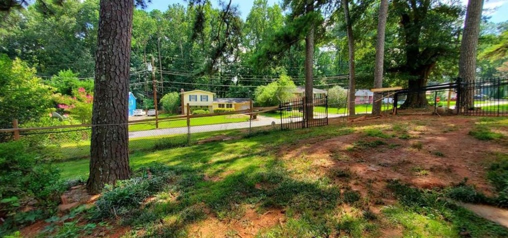 3845 Water Oak Way, Atlanta GA  30340-2535 exterior