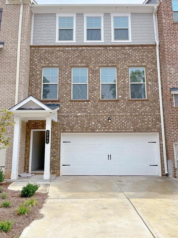 3796 Davis Cir, Duluth, GA 30096