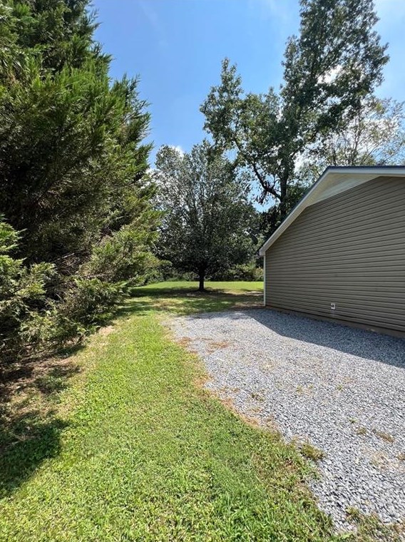 395 Charmin Cir, Calhoun, GA 30701-3708