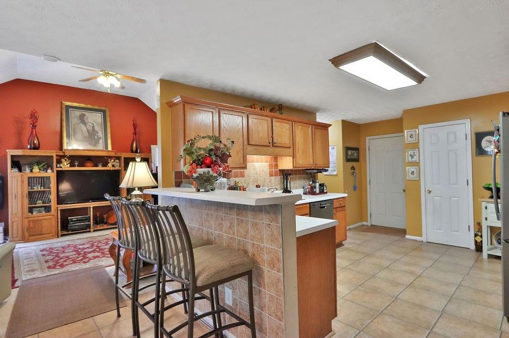 3671 Waldrop Farms Dr, Decatur GA 30034-7305 exterior