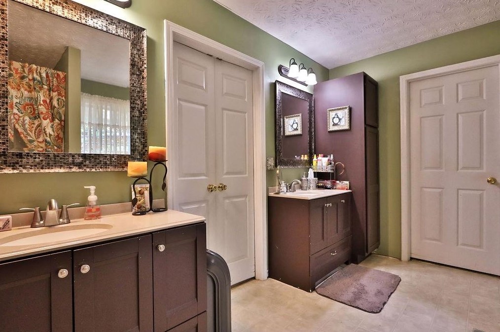 3671 Waldrop Farms Dr, Decatur GA 30034-7305 exterior