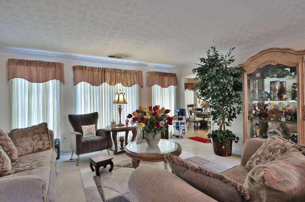 3671 Waldrop Farms Dr, Decatur GA 30034-7305 exterior