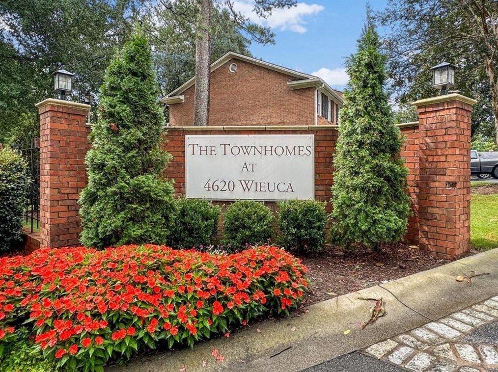 4620 Wieuca Rd, Atlanta GA  30342-3332 exterior