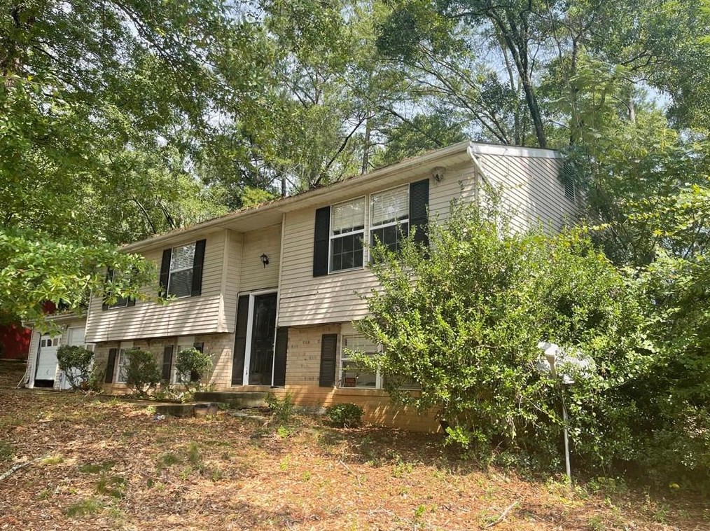 5774 Ivywood Dr, Lithonia, GA 30038