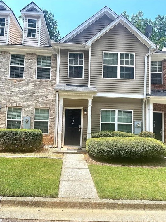 430 Berckman Dr Nw, Lilburn, GA 30047