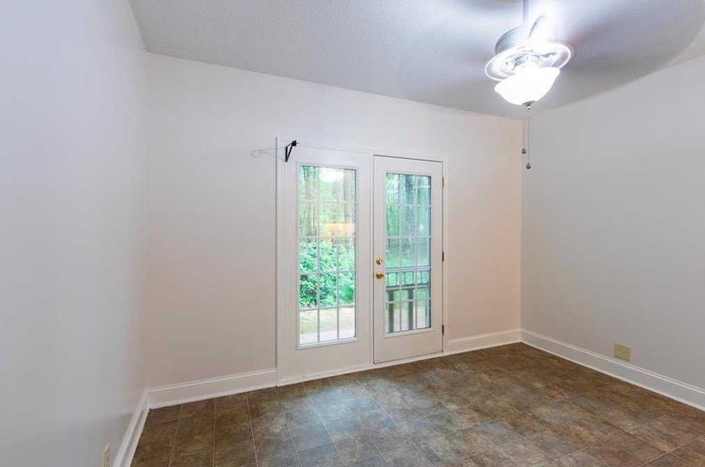 220 Stonecrest Ct, Athens GA 30605-3967 exterior