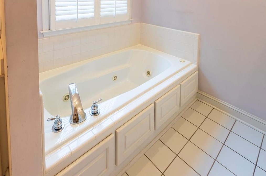 220 Stonecrest Ct, Athens GA 30605-3967 exterior