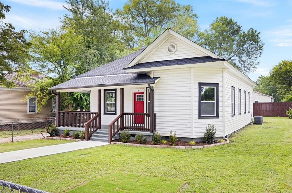 6 Defender St, Euharlee, GA 30120