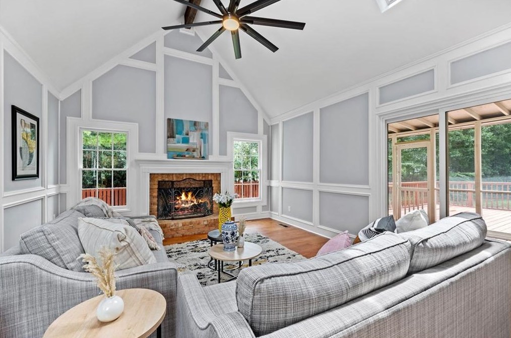 12375 Crabapple Chase Dr, Alpharetta GA 30004-6313 exterior