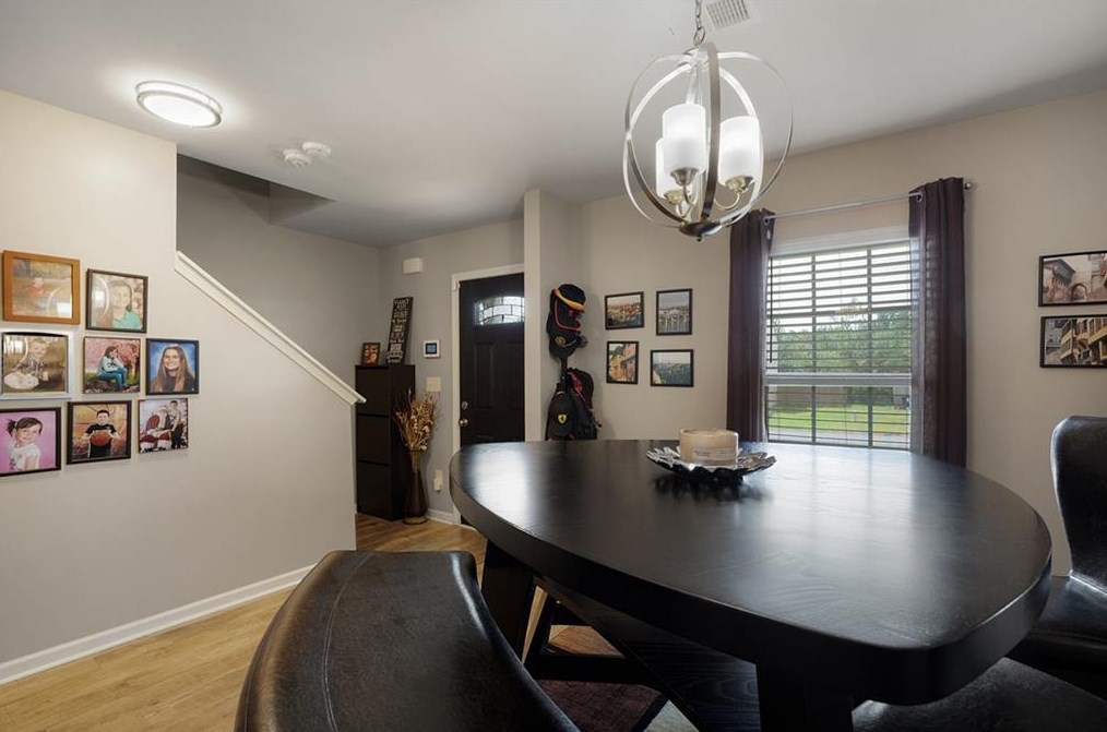 753 Riverside Dr, Calhoun GA 30701-5415 exterior