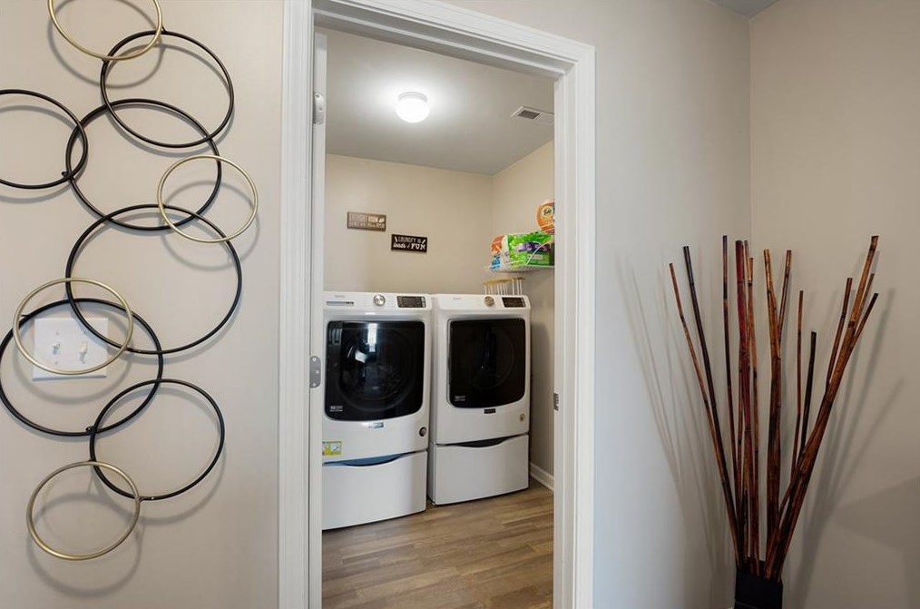 753 Riverside Dr, Calhoun GA 30701-5415 exterior