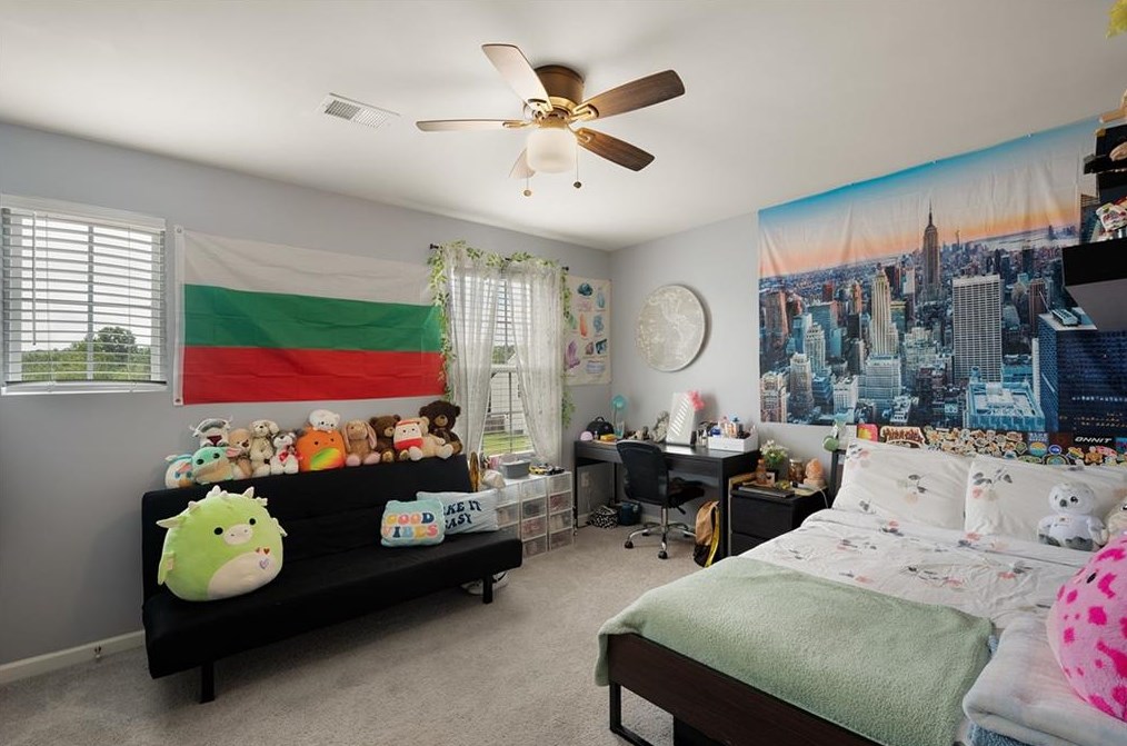 753 Riverside Dr, Calhoun GA 30701-5415 exterior