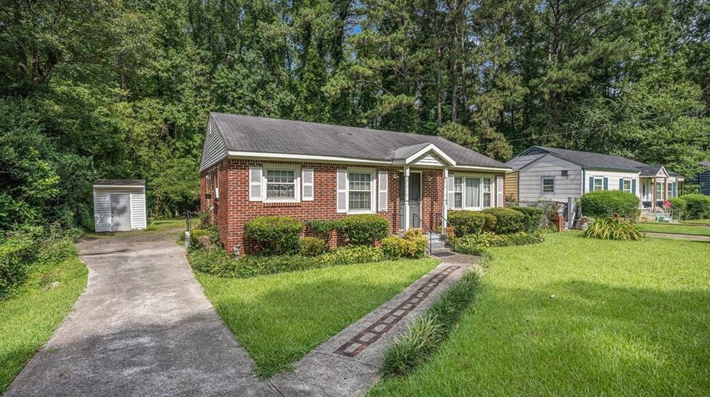 1841 Shirley St, Atlanta, GA 30310-2226