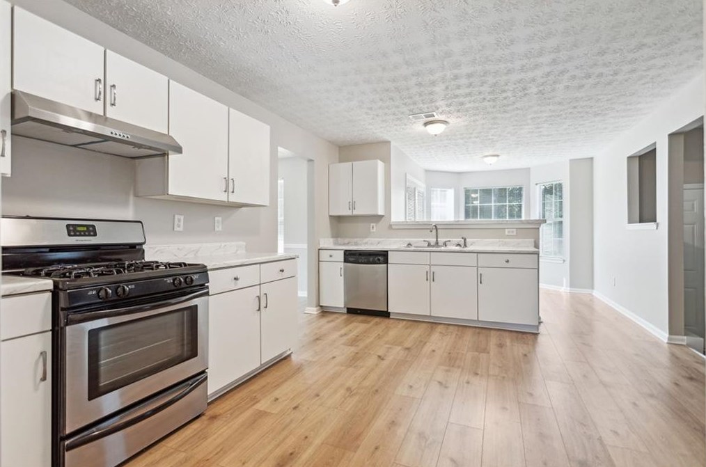 3943 Villager Way, Rex GA 30273-2549 exterior