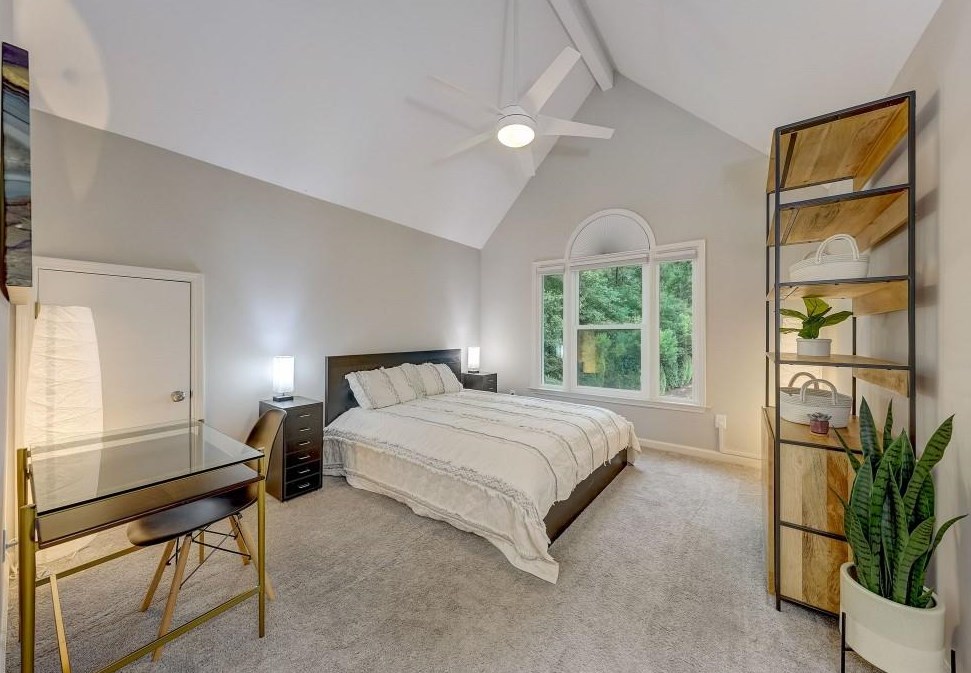 1950 Northbrooke Ln, Atlanta GA exterior