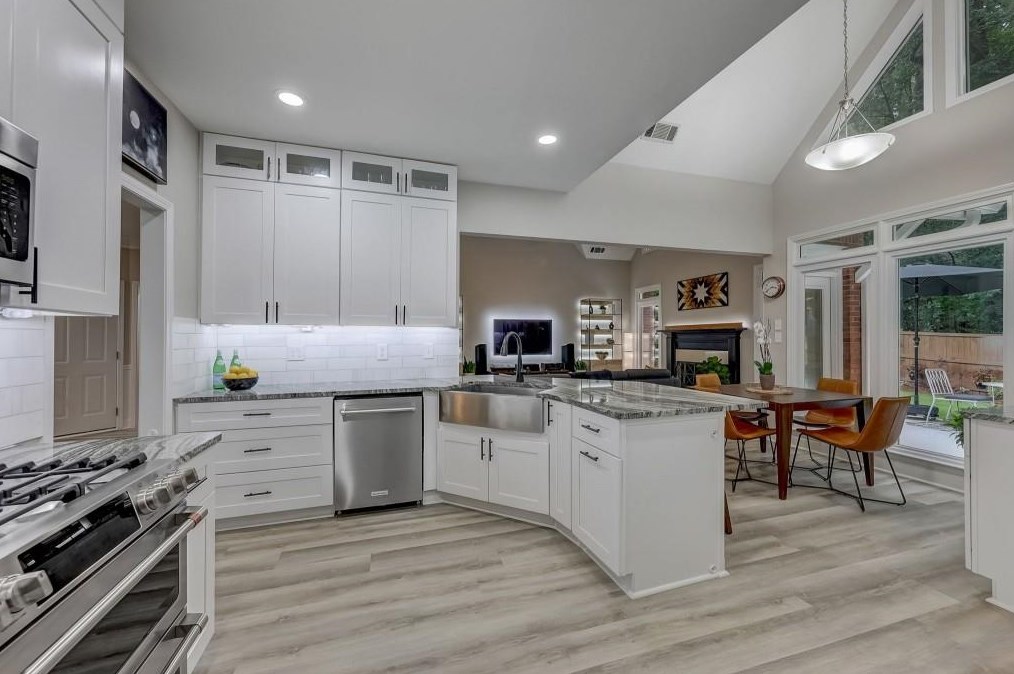 1950 Northbrooke Ln, Atlanta GA exterior