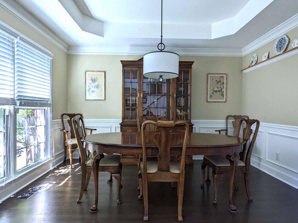 1529 Regency Walk Dr, Decatur GA  30033-1740 exterior